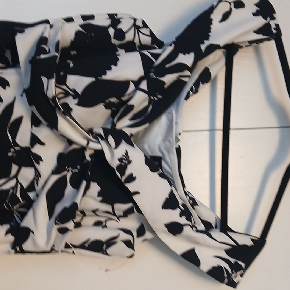 Bardot Black and White Floral Midi Dress - Picture 3 of 4